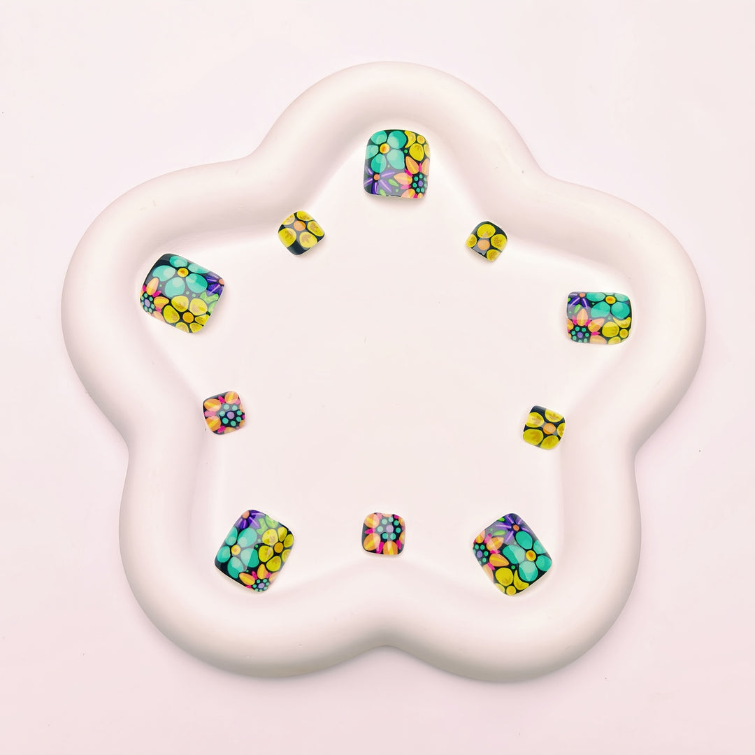 Decorative Floral Nail Art Kalsten