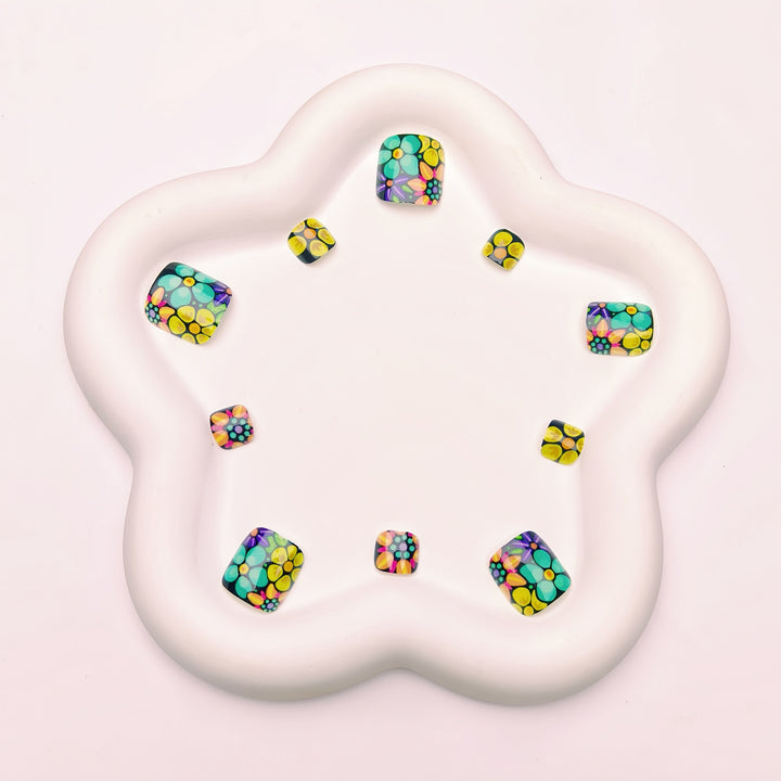 Decorative Floral Nail Art Kalsten