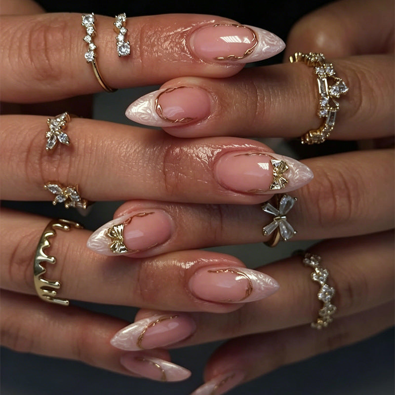 Elegant Nail Art Kalsten