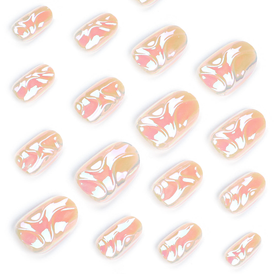 Artful nail art with unique holographic surface Kalsten
