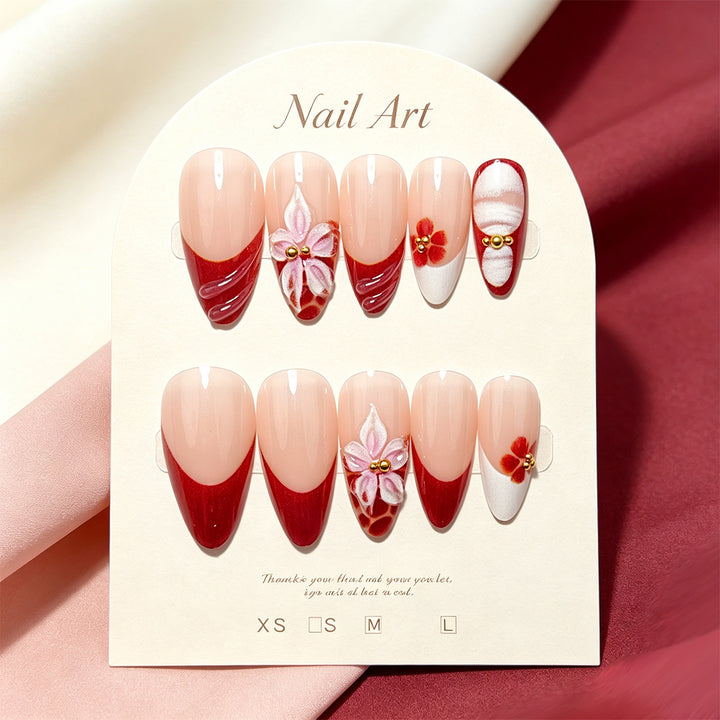 Elegant Floral Press-On Nail Set