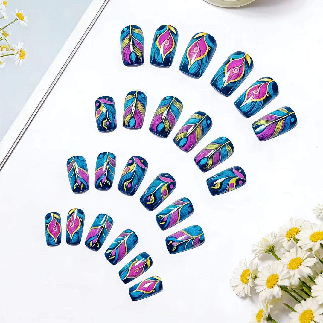 Artificial nails with elegant feather design Kalsten
