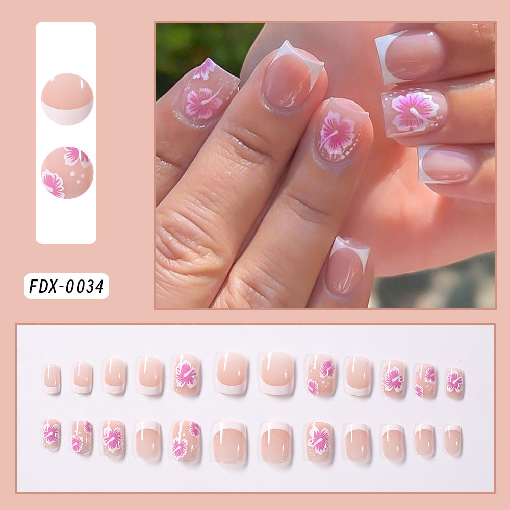 Festive Holiday Themed Press-On Nail Set