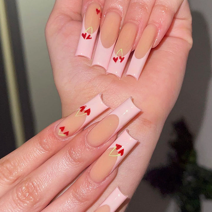 Nail art set with playful heart designs Kalsten