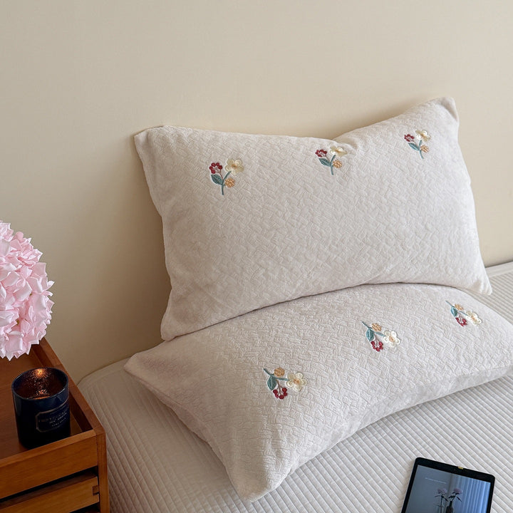 Quilted Pillowcase Set