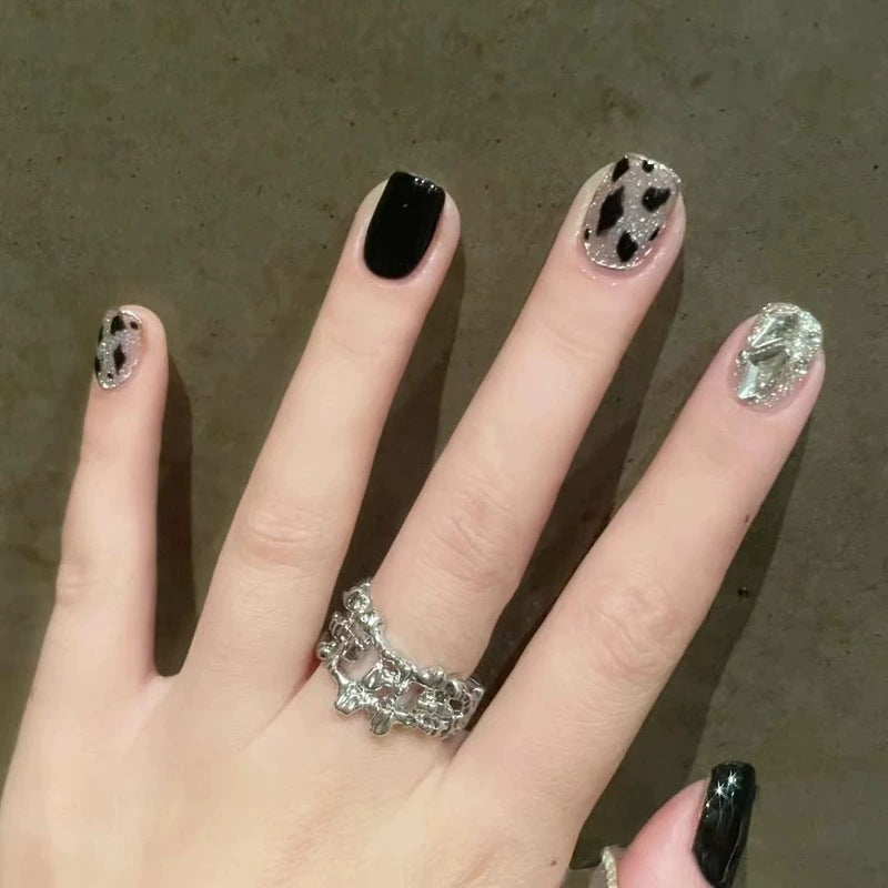 Artistic Press-On Nail Set with Unique Patterns