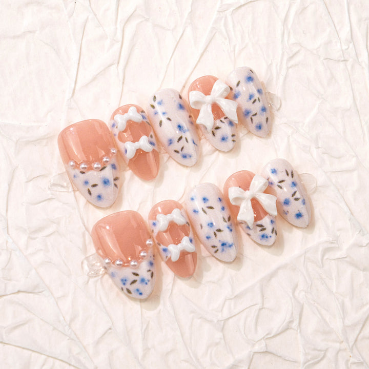 Floral Accent Decorative Press-On Nail Art Set Kalsten