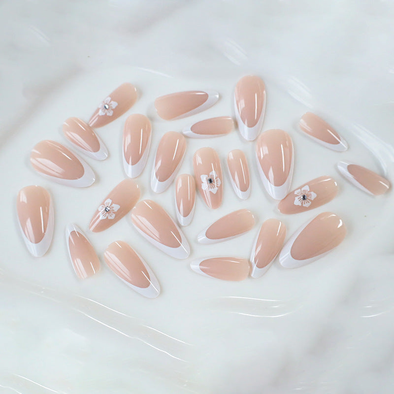 Elegant Almond-Shaped Nail Art Extensions Kalsten