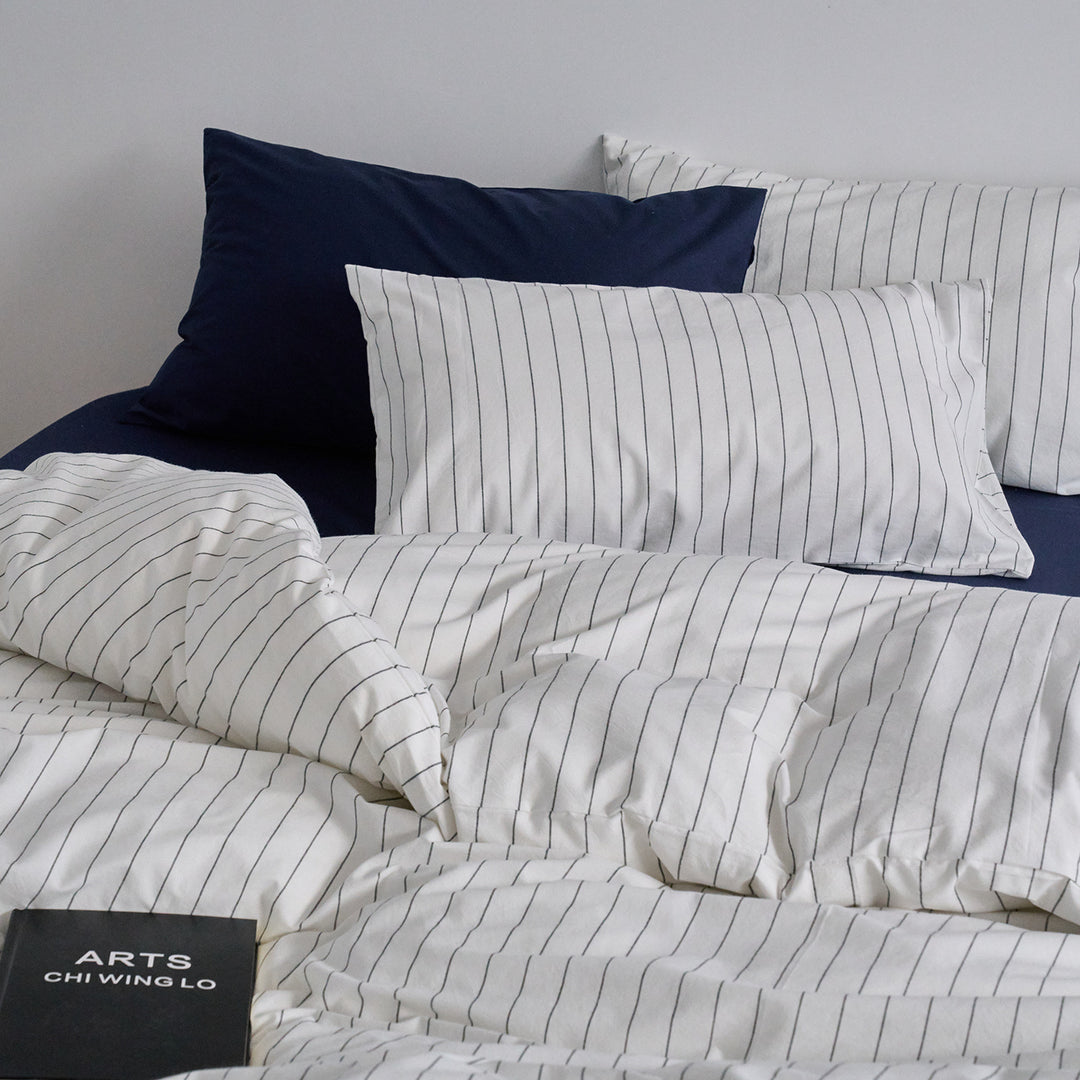 Striped bedding set made of cotton-linen with concealed zipper