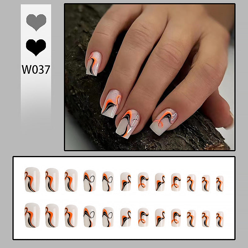 Creative nail tips with intricate marbling effects Kalsten
