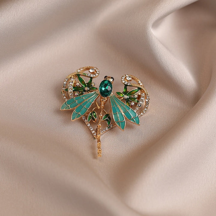 Exquisite Dragonfly Brooch with Sparkling Crystals Kalsten