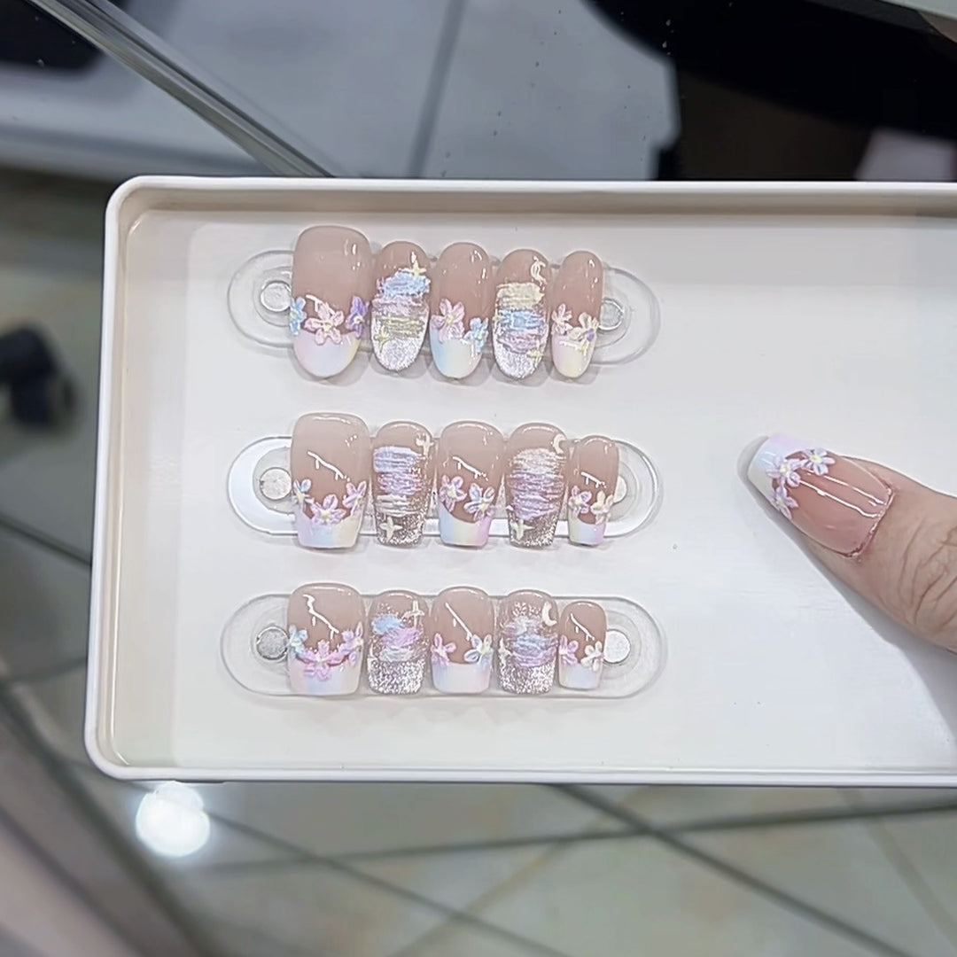Floral-Designed Press-On Nails Kalsten