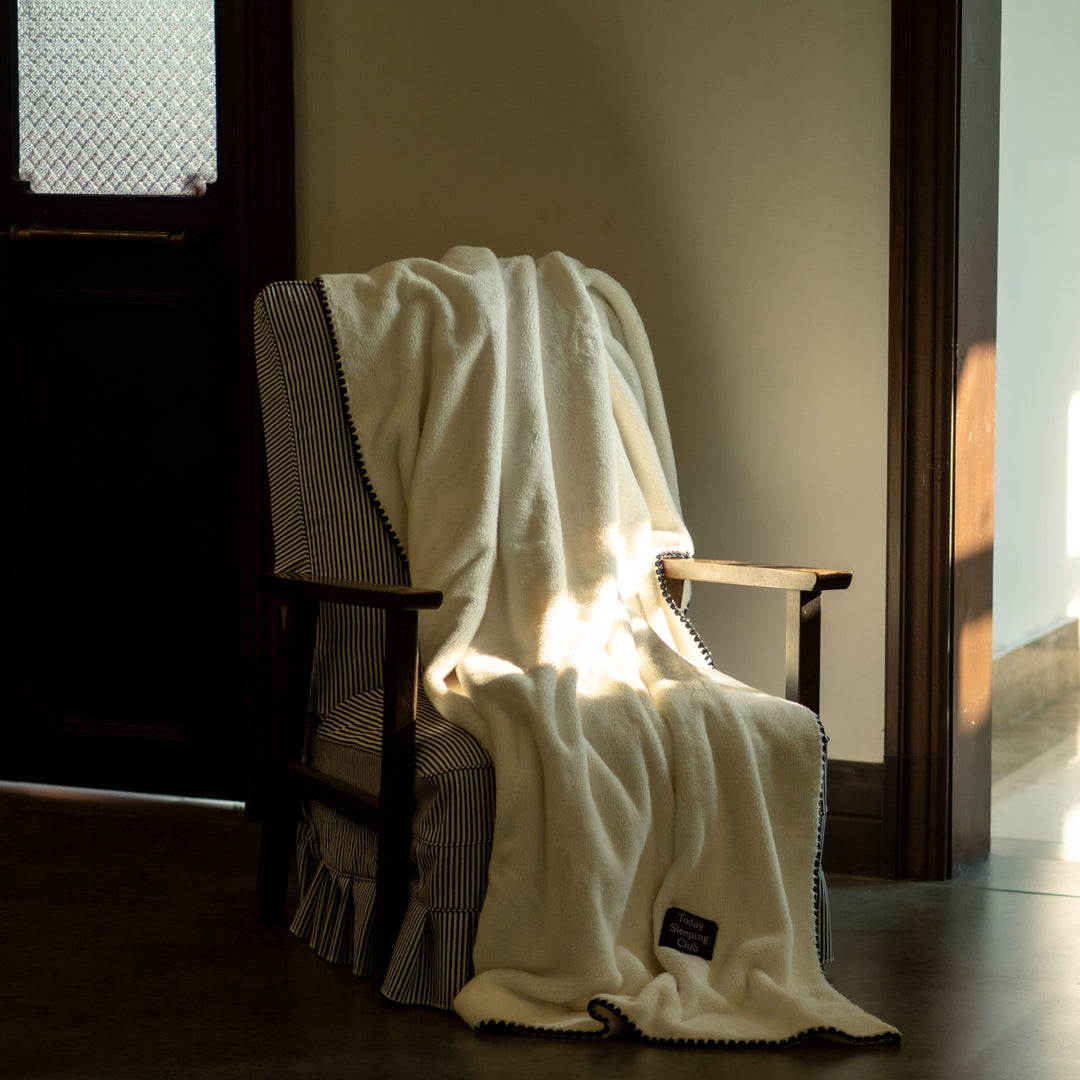 Soft Plush Throw Blanket Kalsten