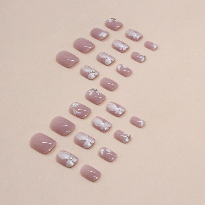 Artistic Butterfly-Inspired Nail Extensions Kalsten