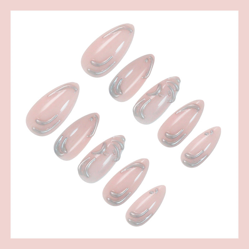 Artificial nail set with stylish metallic accents Kalsten