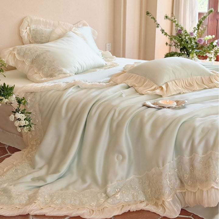 Luxurious satin bedding set with lace and ruffle decoration