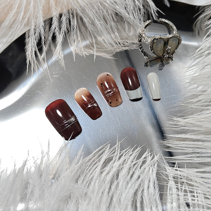 Artificial nails with elegant glitter and ombre design Kalsten