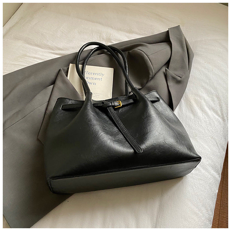 Luxurious Leather Shoulder Tote