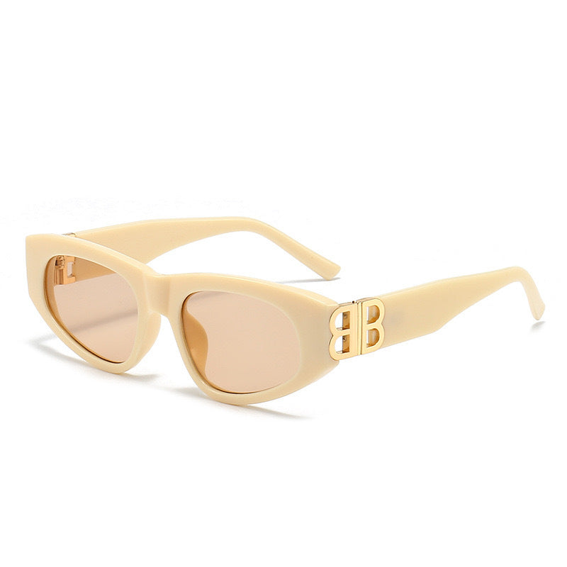 Women stylish fashionable sunglasses with distinctive frame Kalsten
