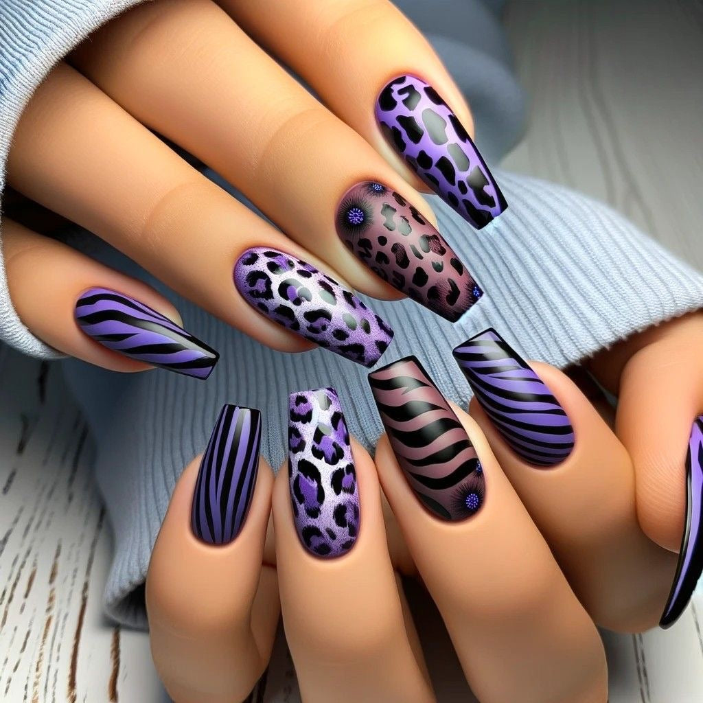 Creative leopard and stripe design artificial nails Kalsten