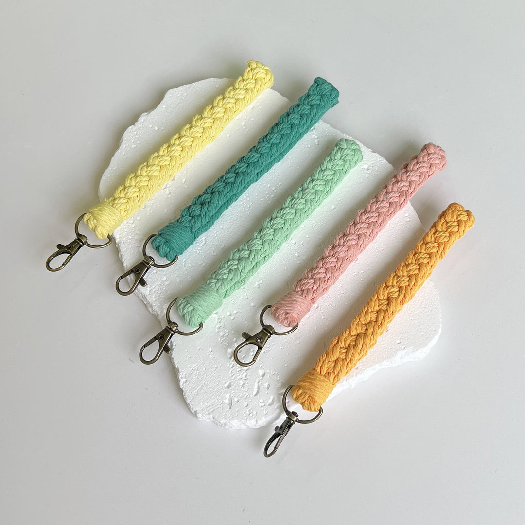 Braided Keychain Holder Kalsten
