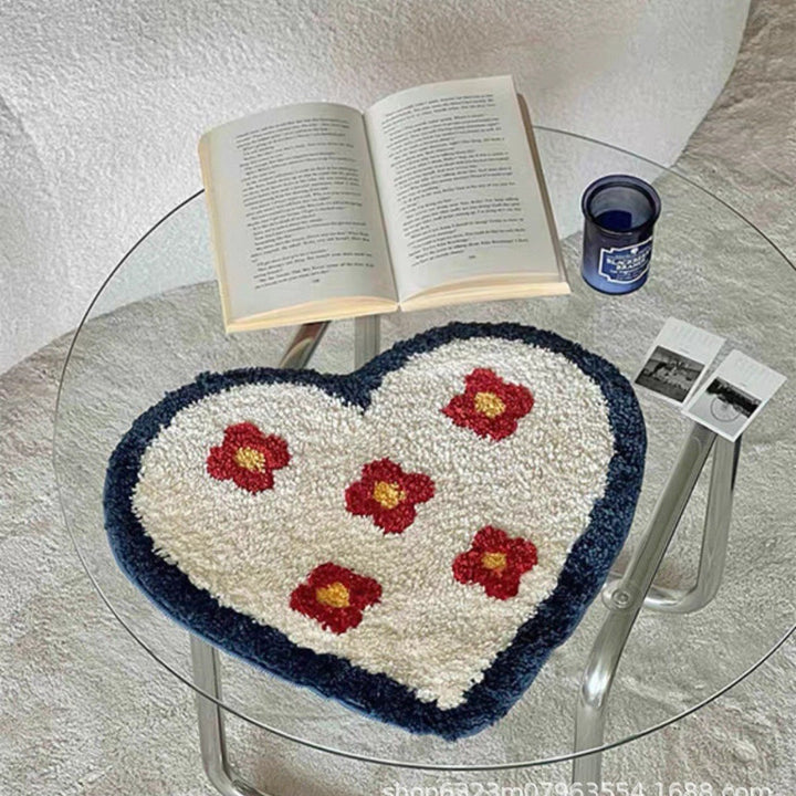Heart-Shaped Plush Bath Mat Kalsten