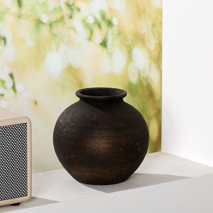 Handcrafted Terracotta Vase Kalsten