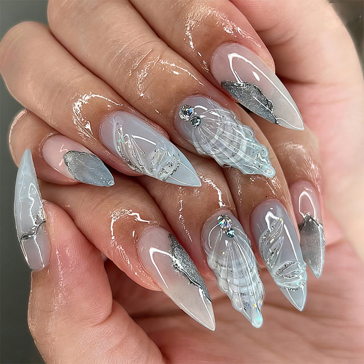 Glittering artificial nail creation Kalsten