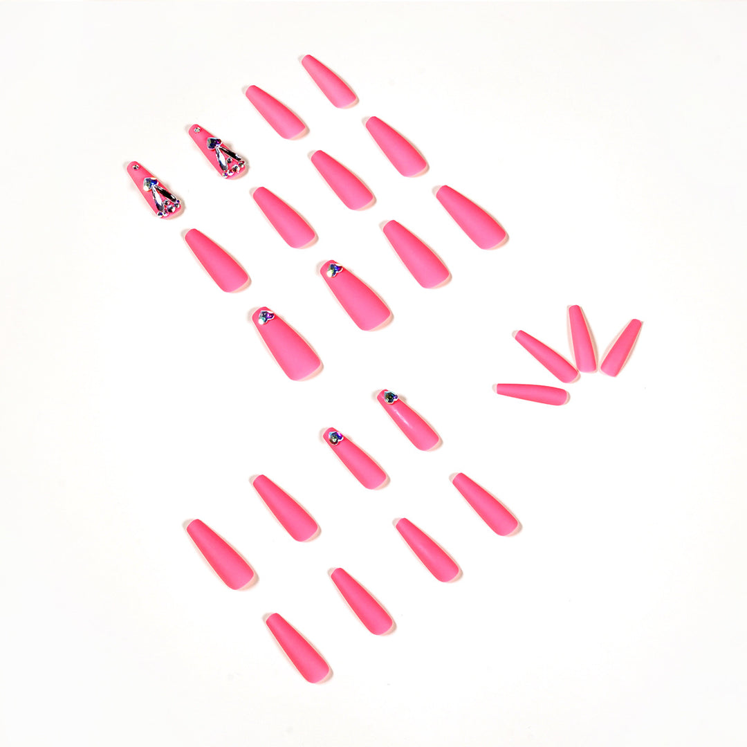 Artful nail art with glitter and heart accents Kalsten