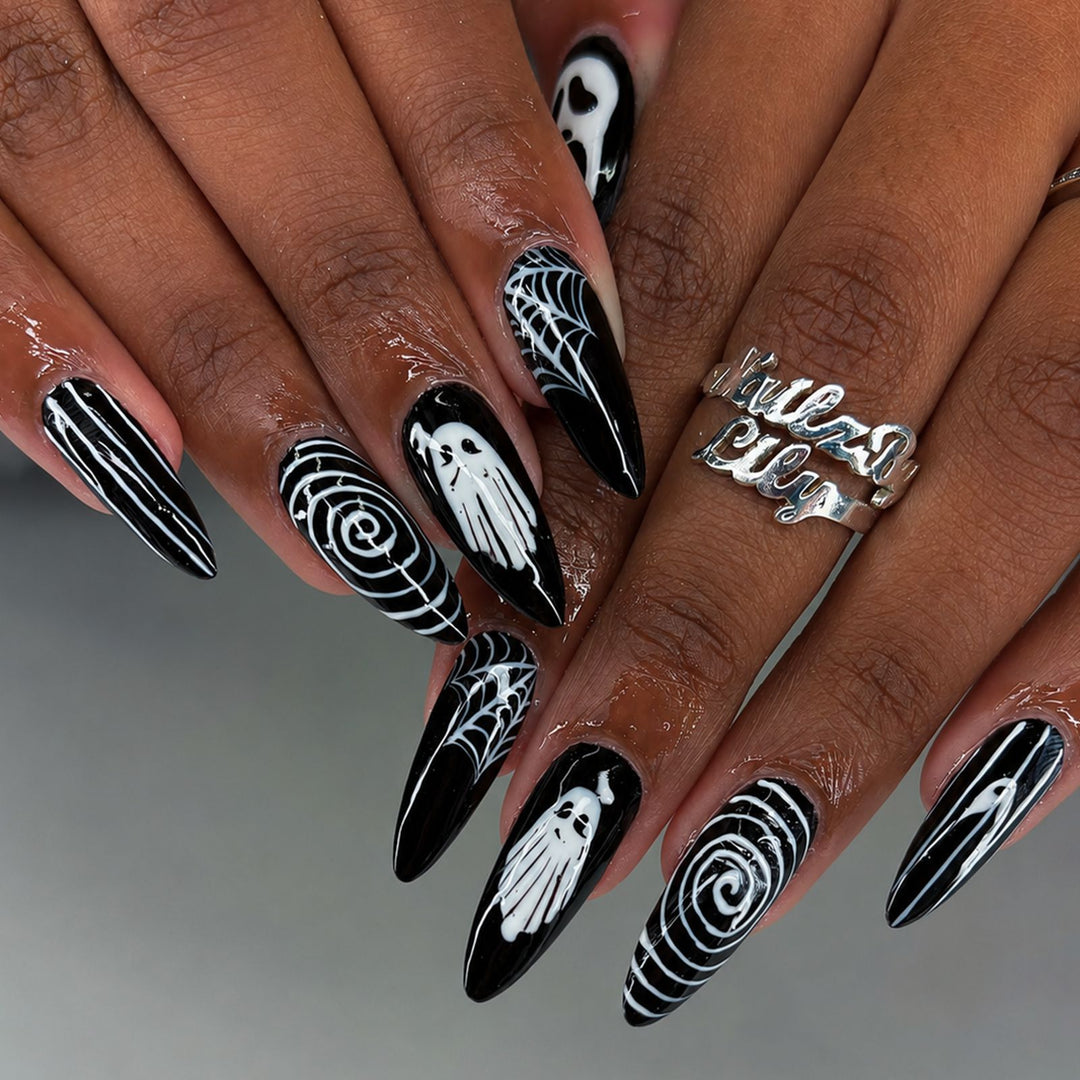 Gothic Themed Stiletto Press-On Nails Kalsten