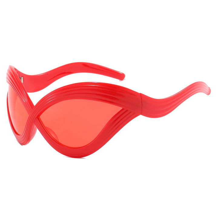 Women trendy designer sunglasses with curved frame Kalsten