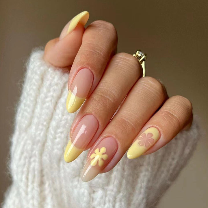 Artful nail designs with floral accents and gradient Kalsten