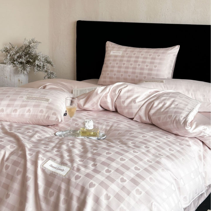Premium cotton satin bedding set with jacquard check and heart motif