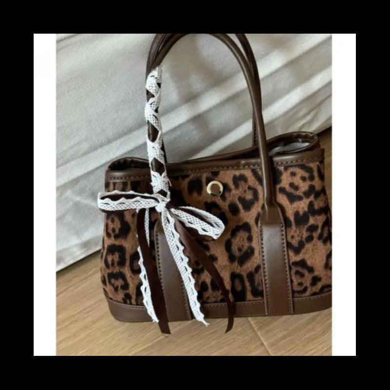 Chic Suede Handbag Kalsten
