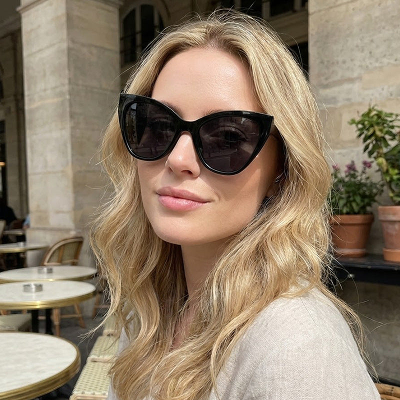 Women's Cat-Eye Sunglasses with UV Protection and Modern Frame Kalsten