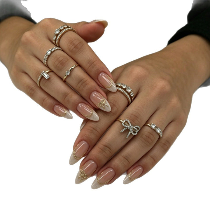 Elegant Artificial Nails in Luxurious Design Kalsten