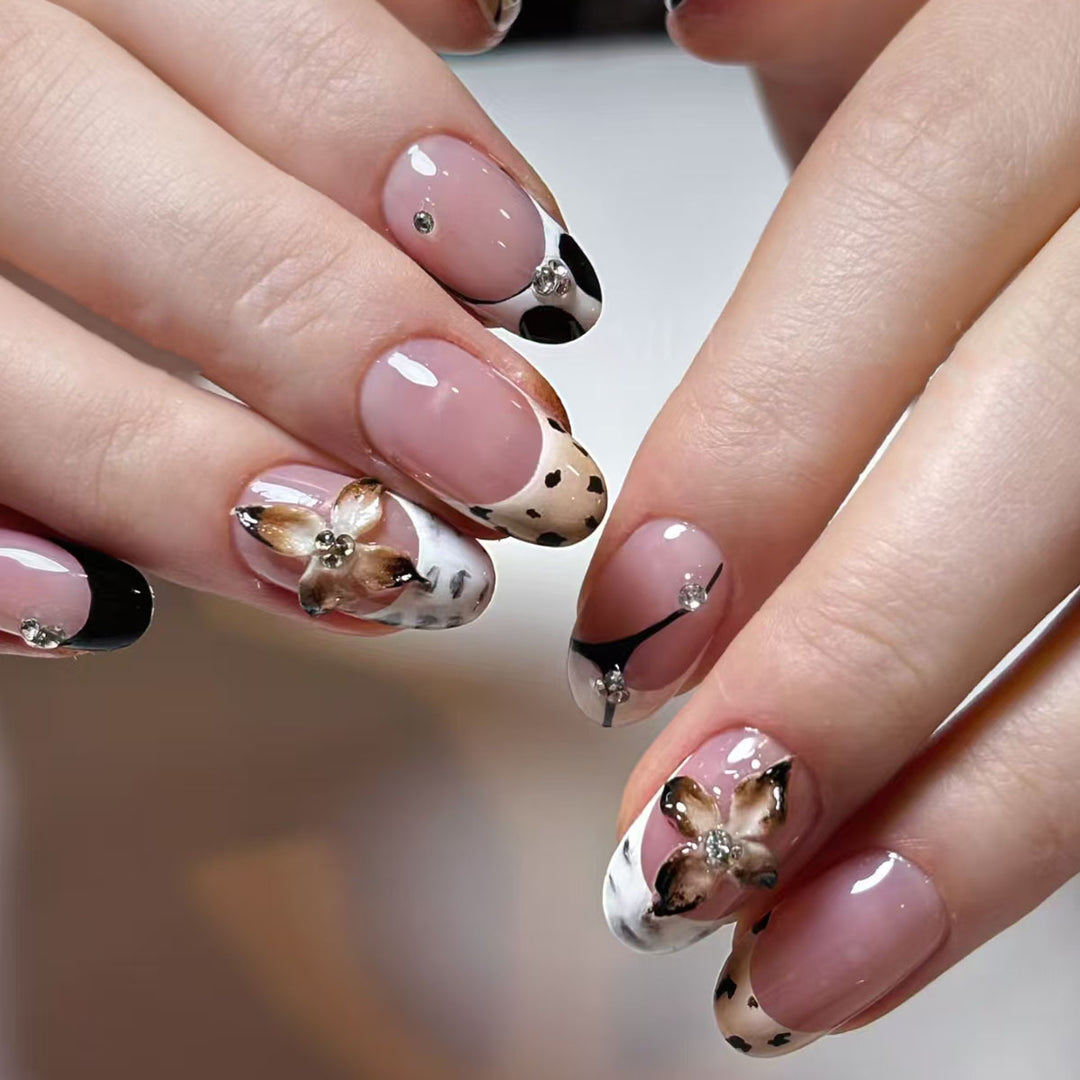 Artistic Decorative Press-On Nails Kalsten