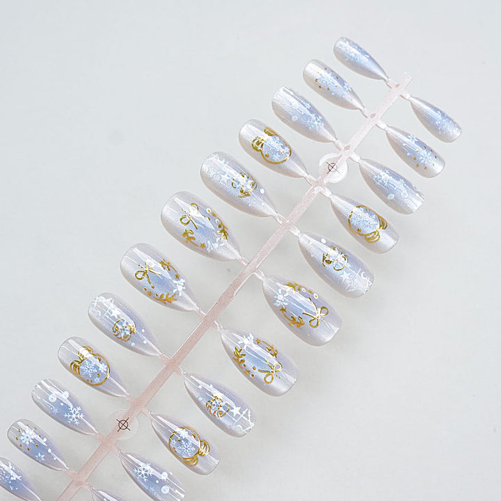 Decorative Holiday Nail Art Tips Kalsten