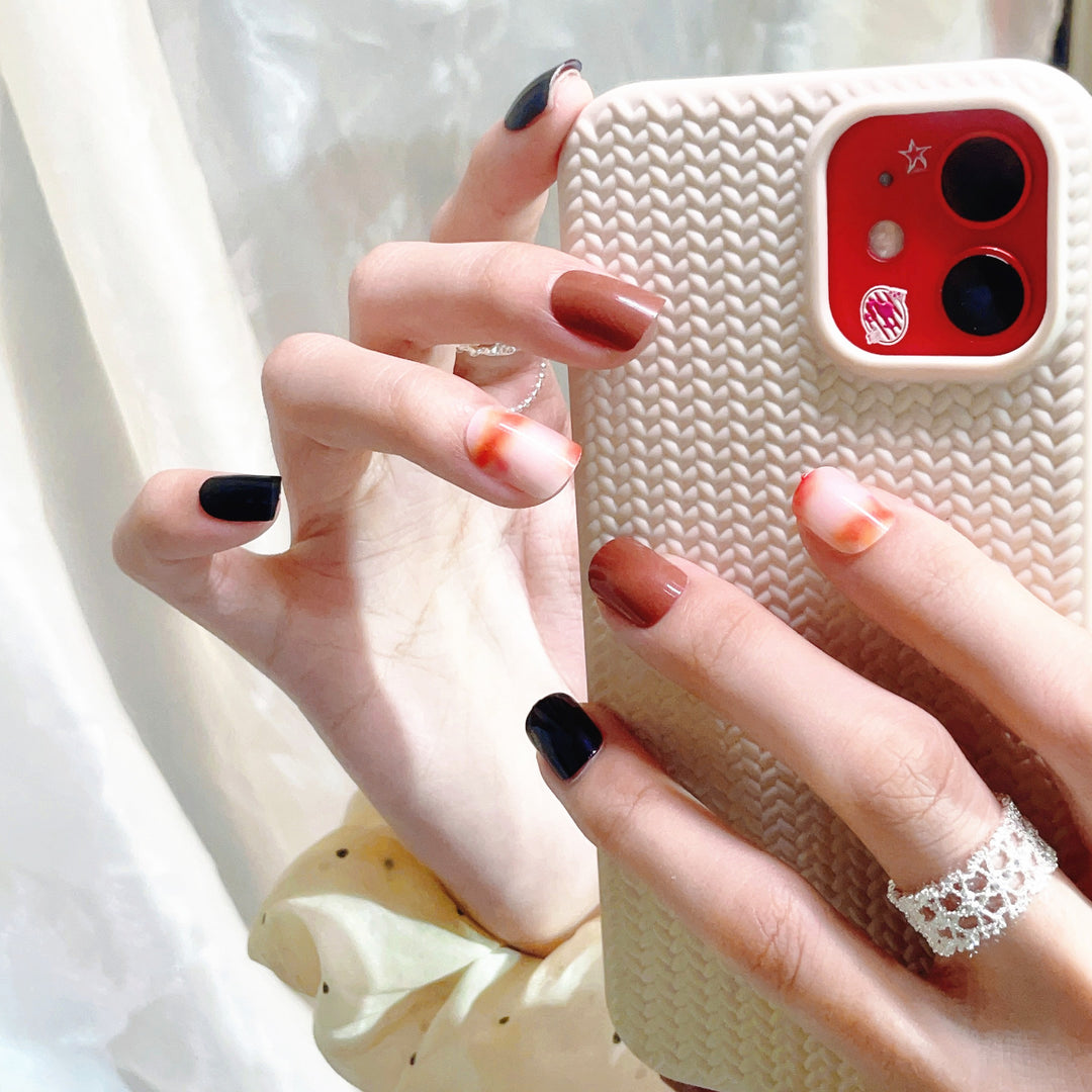 Floral Pattern Press-On Nail Set