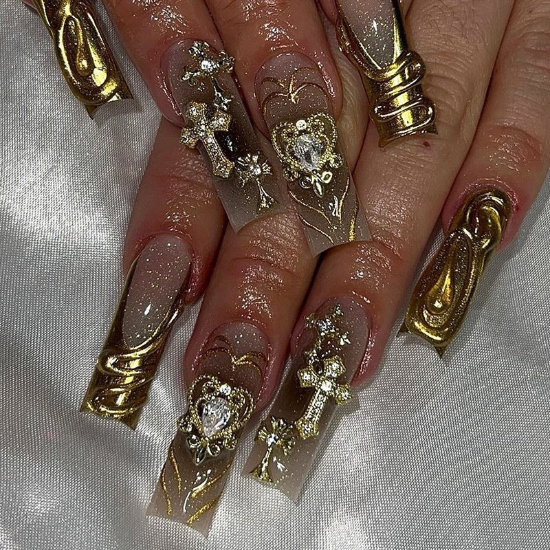Artificial Nail Art Set with playful flower design and glittering accents Kalsten