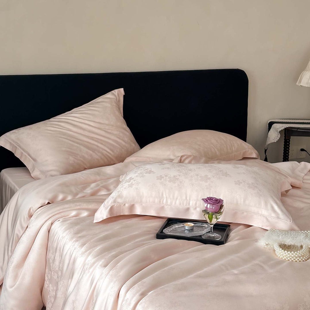Noble satin bedding set with woven floral relief and envelope edge