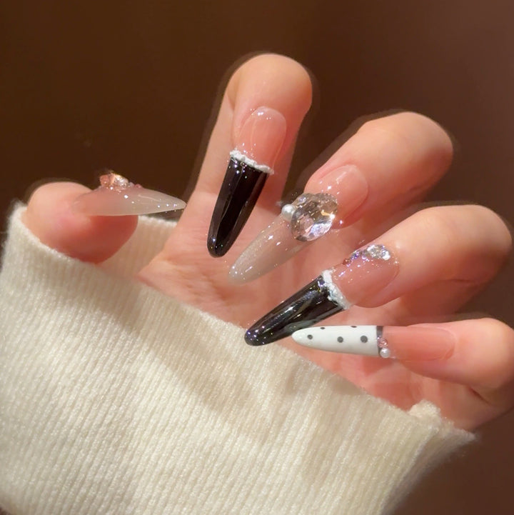 Stylish Pointed Tip Press-On Nail Art Kalsten