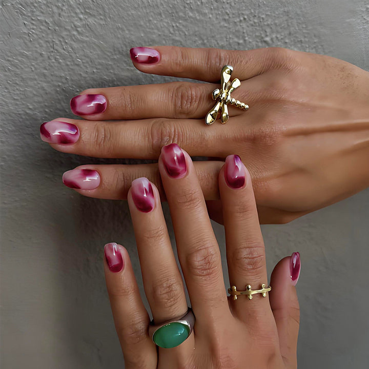 Artificial nail set with modern gradient and stylish accents Kalsten