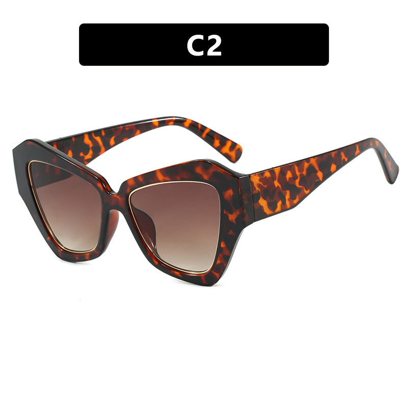 Women's trendy Cat-Eye sunglasses with elegant frame and UV protection Kalsten
