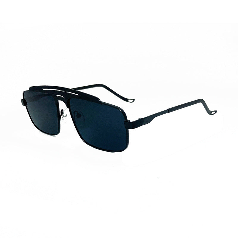 Fashionable Oversized Sunglasses with Elegant Design Kalsten