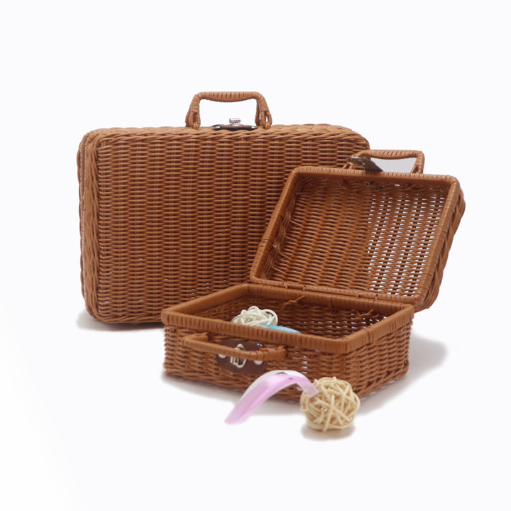 Handcrafted Woven Picnic Basket Kalsten
