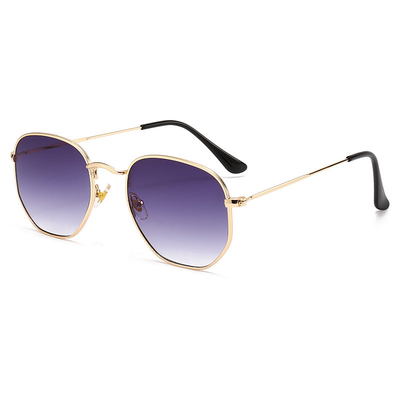 Women Oversized Sunglasses with elegant golden metal frame and solid UV protection Kalsten