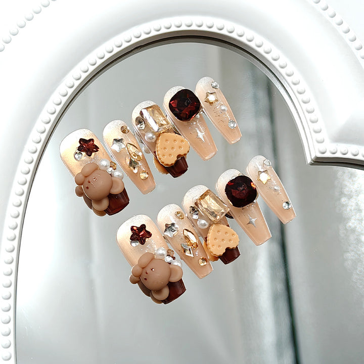 Artificial nails with playful Christmas design Kalsten