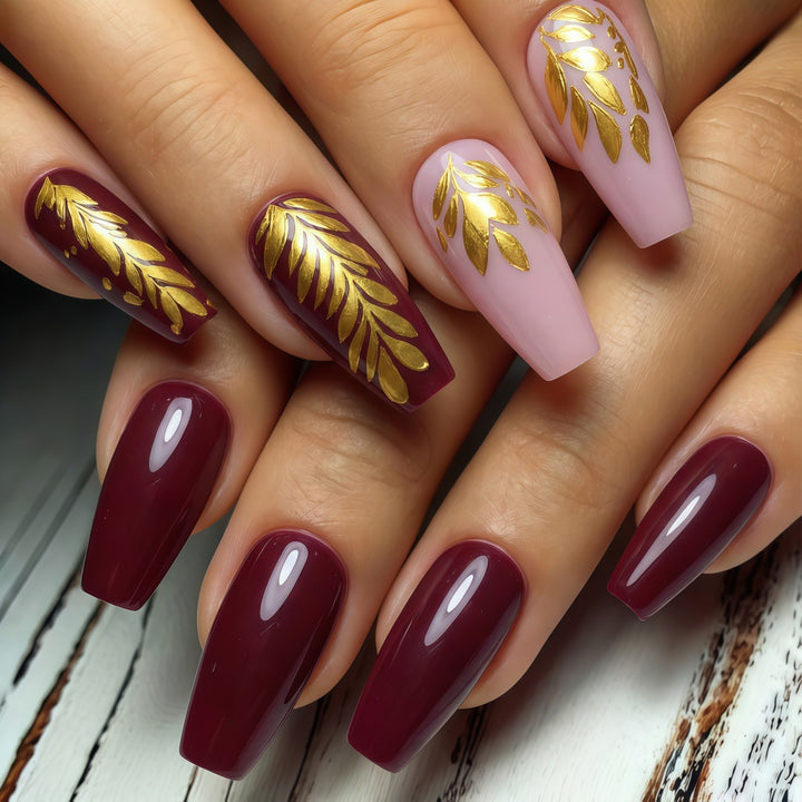 Elegant artificial nails with gold decoration Kalsten