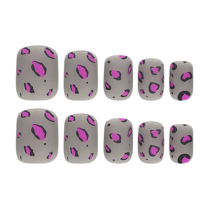 Artificial Nail Art with Leopard Pattern Kalsten